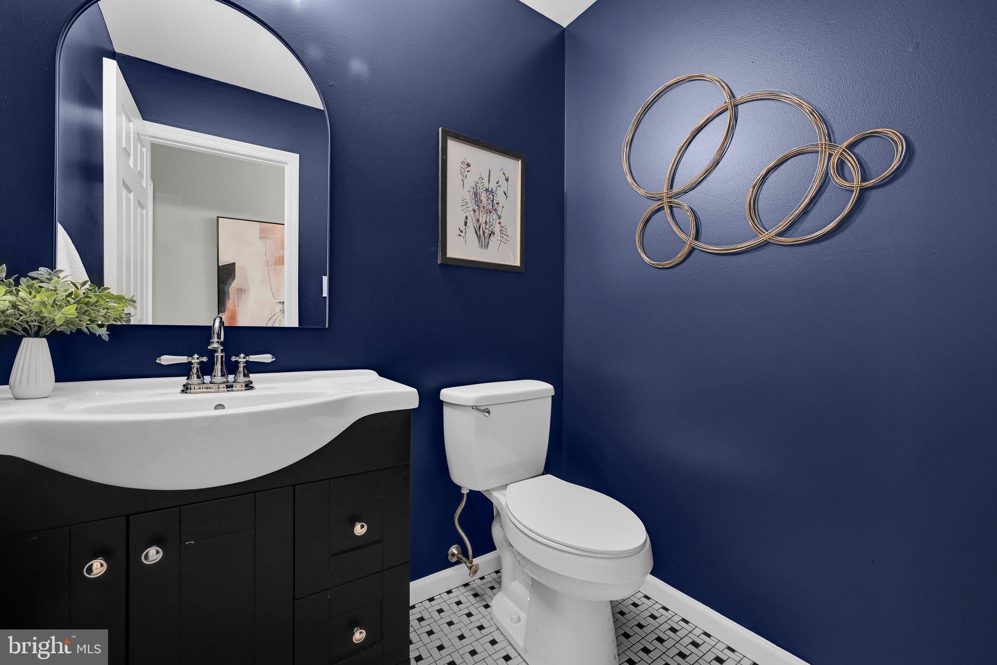3196 Plow Road Mohnton, PA 19540 - Photo 36 of 43 Powder Room