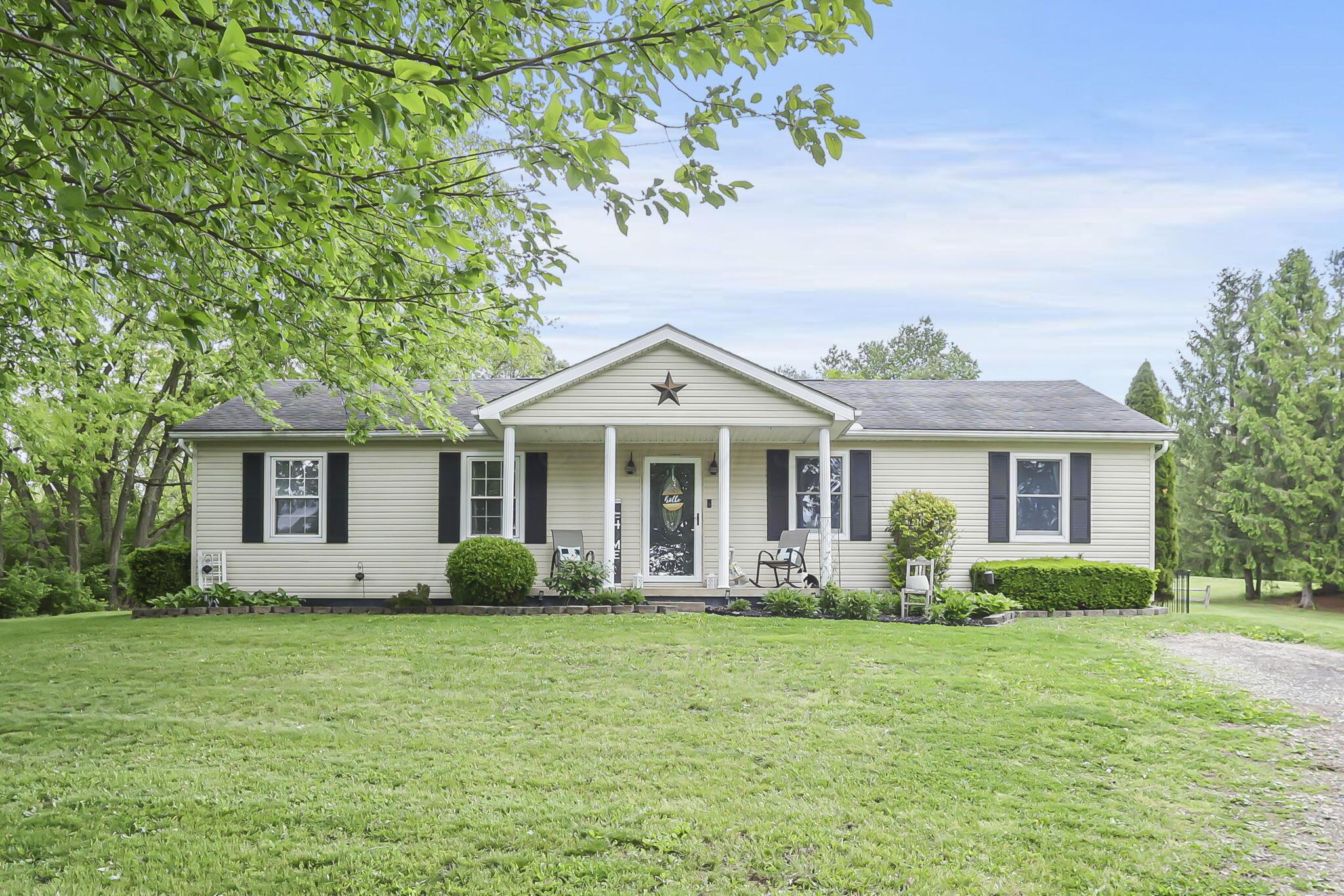 10080 16th Road Southwest Stoutsville, OH 43154 - Photo 3 of 53 1-web-or-mls-939A8345 - Copy