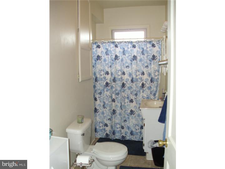 103 Forrest Street Conshohocken, PA 19428 - Photo 11 of 12 Bathroom