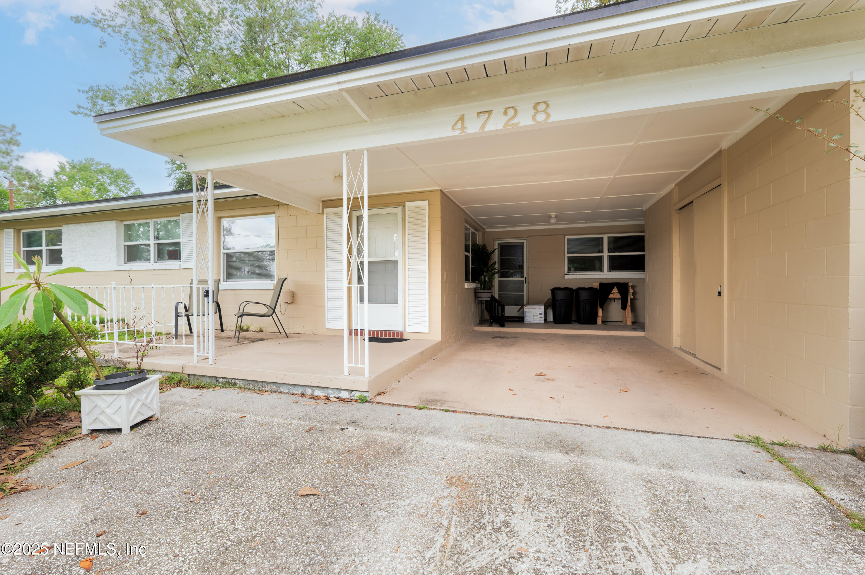 4728 Andromeda Road Jacksonville, FL 32210 - Photo 4 of 27 4728AndromedaRdJacksonvilleFL-4