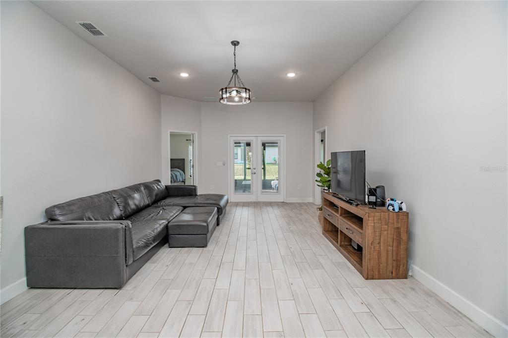 4820 Summit View Way Auburndale, FL 33823 - Photo 4 of 42