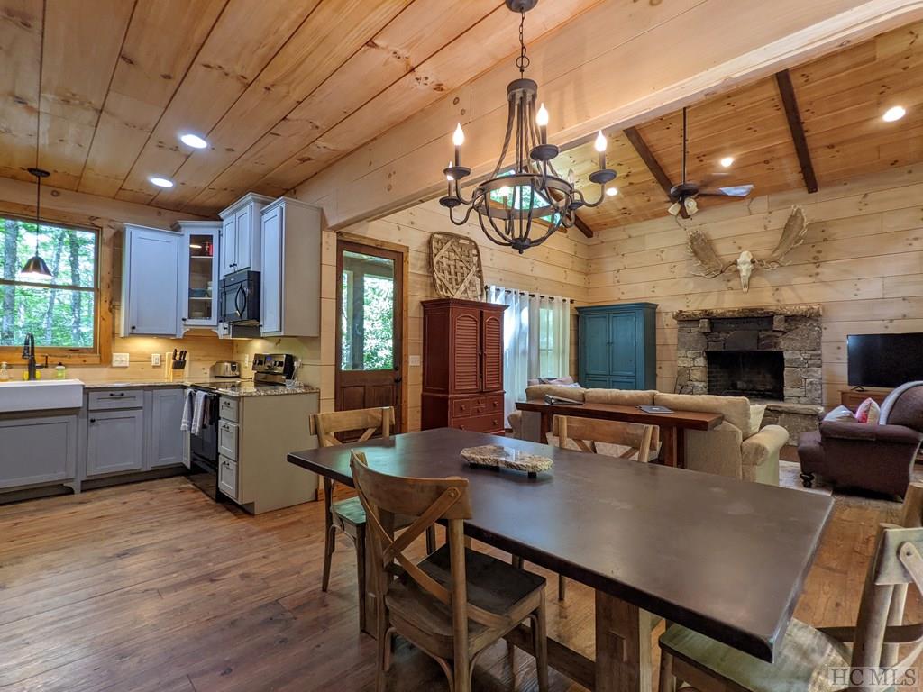 130 Raintree Lane Highlands, NC 28741 - Photo 6 of 38 Gallery Image 6
