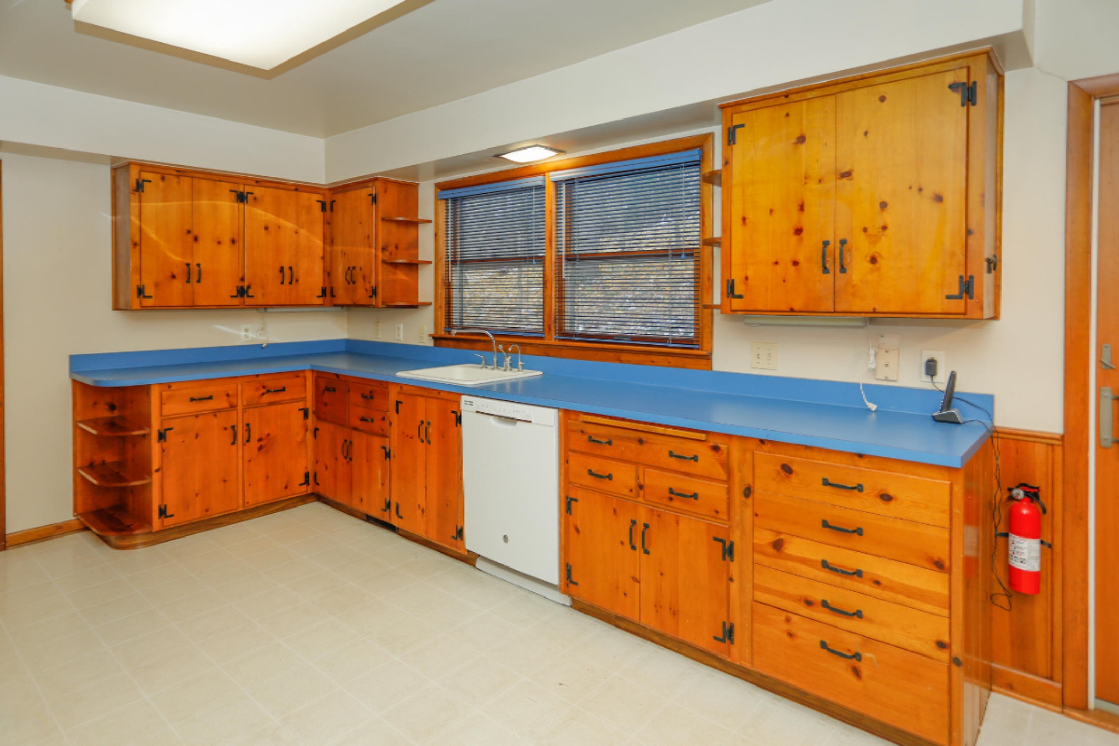 2143 Rambling Road Kalamazoo, MI 49008 - Photo 8 of 25 Bosch-2143 Rambling-108