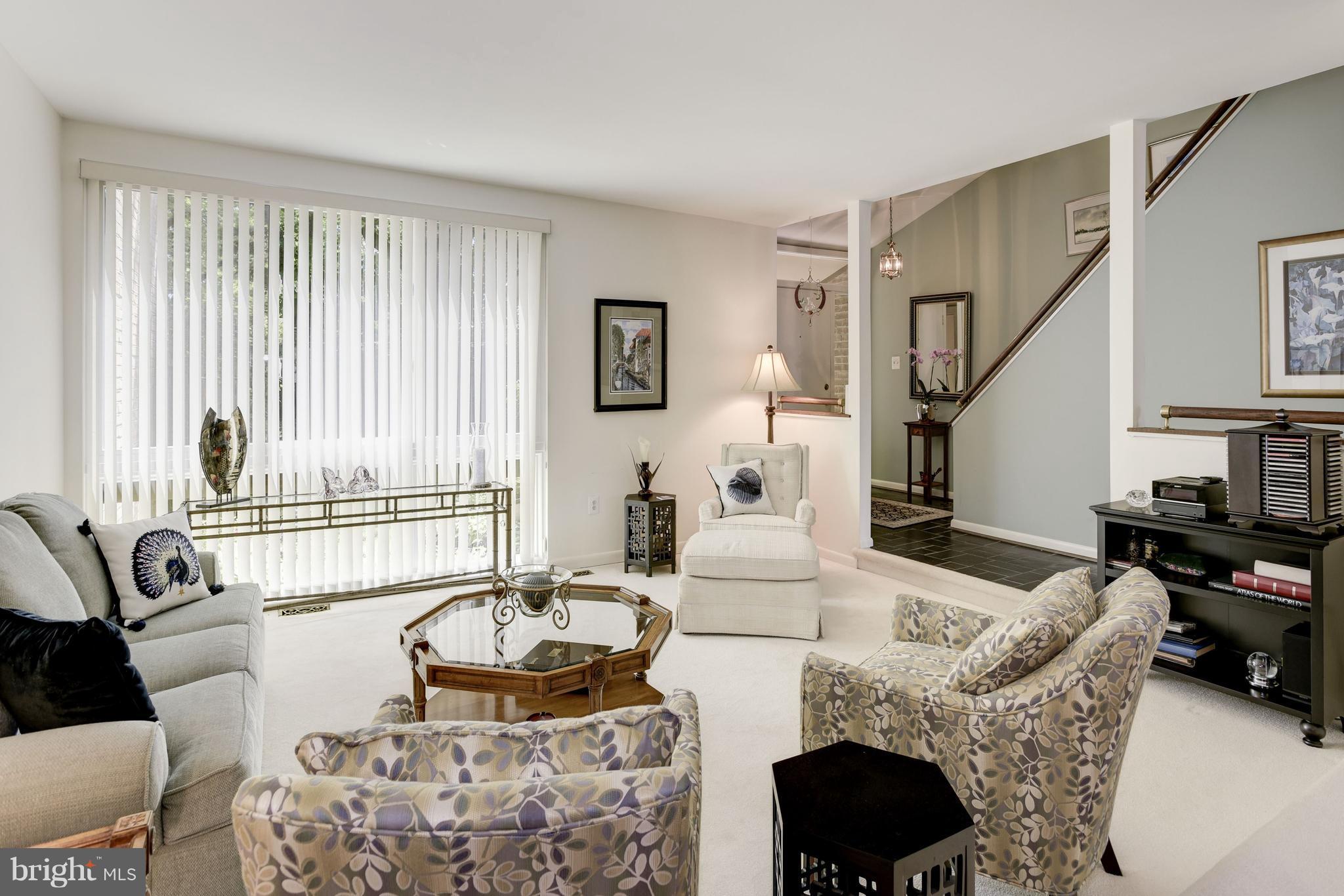 2008 Lakewinds Drive Reston, VA 20191 - Photo 5 of 30 Living Room