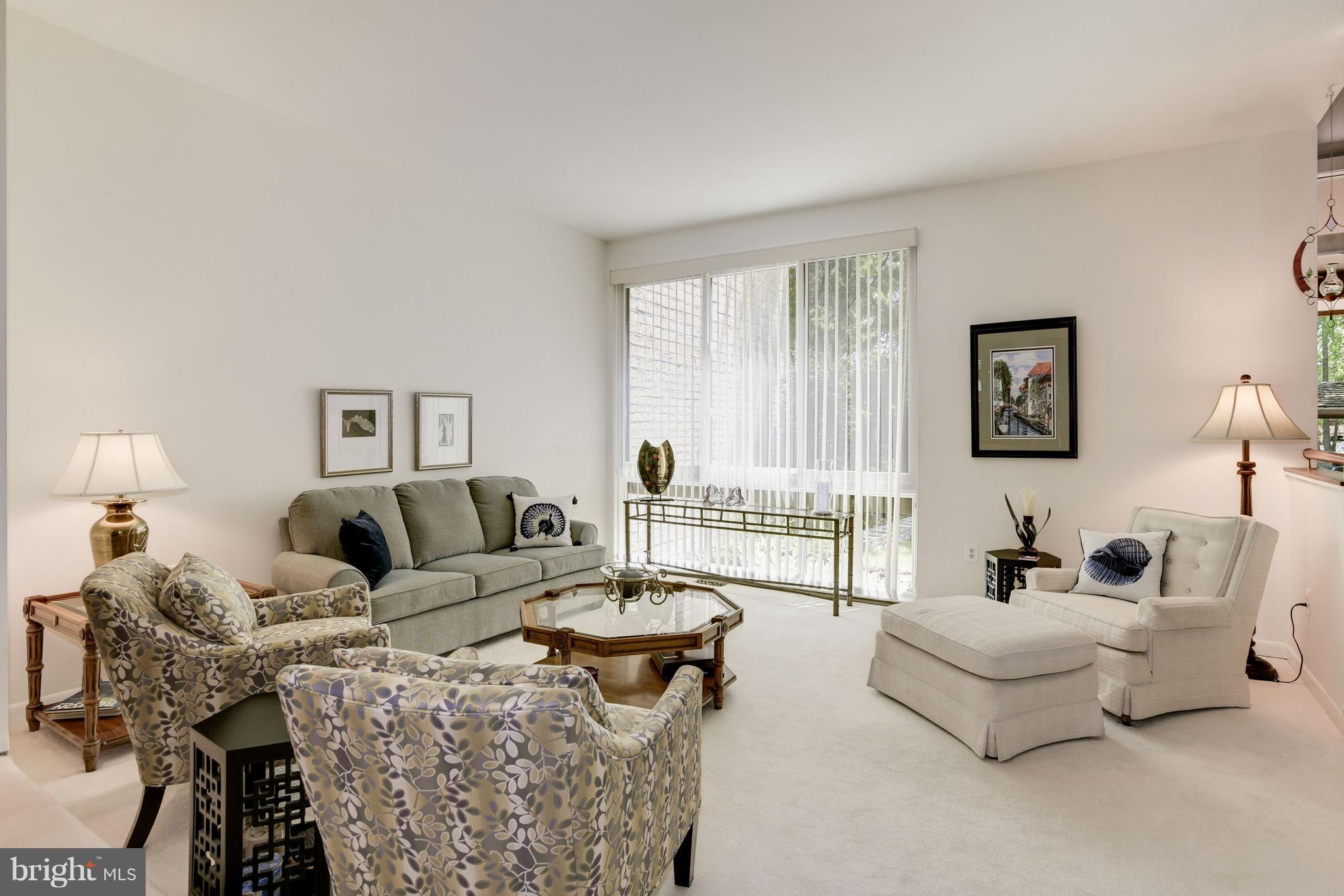 2008 Lakewinds Drive Reston, VA 20191 - Photo 6 of 30 Living Room