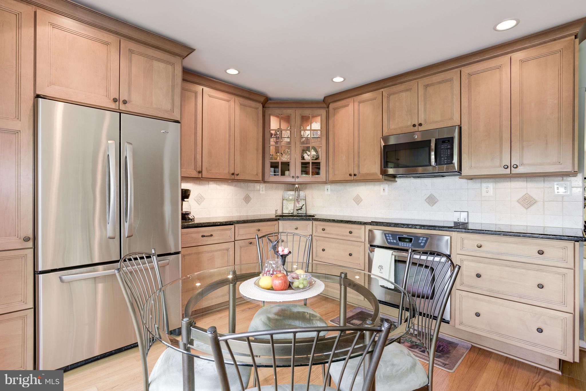 2008 Lakewinds Drive Reston, VA 20191 - Photo 10 of 30 Kitchen