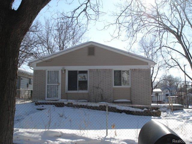209 Dearborn Road Pontiac, MI 48340 - Photo 4 of 11 209 Dearborn (2)