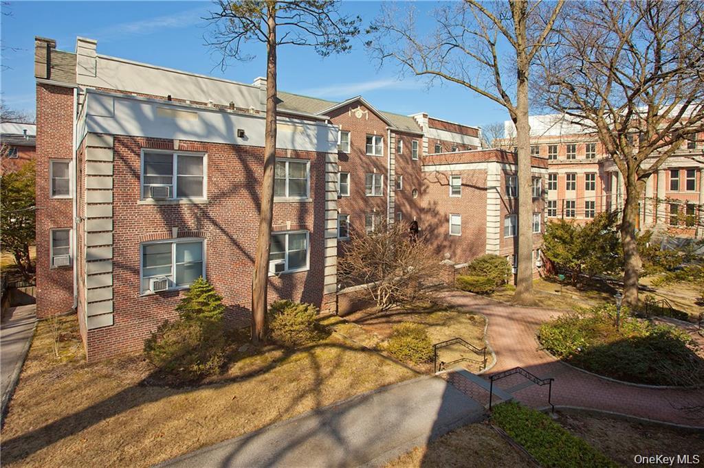766 Palmer Road, Unit 2F Bronxville, NY 10708 - Photo 2 of 22 View of building exterior