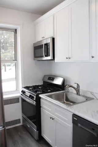 $3,400 | 766 Palmer Road, Unit 2F, Bronxville, NY 10708