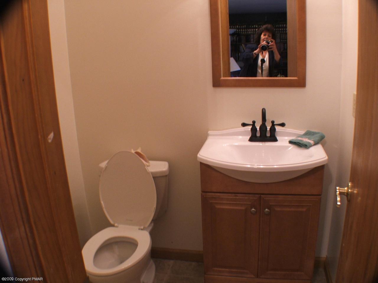 221 Edgemont Road Stroudsburg, PA 18360 - Photo 12 of 30 1st Floor Powder Room