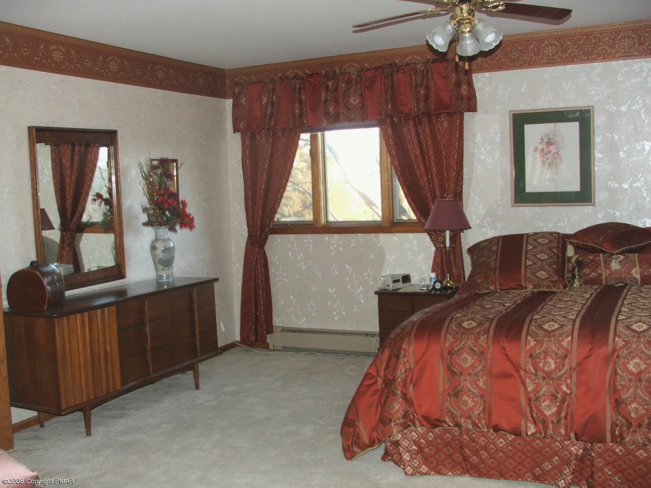 221 Edgemont Road Stroudsburg, PA 18360 - Photo 19 of 30 Left side of Master Bedroom