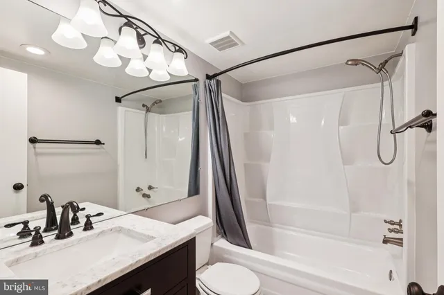 $305,000 | 10 Silverwood Circle, Unit 10, Annapolis, MD 21403