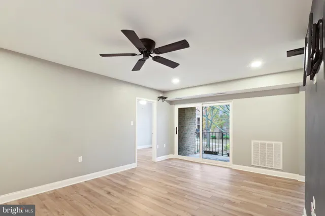 $305,000 | 10 Silverwood Circle, Unit 10, Annapolis, MD 21403