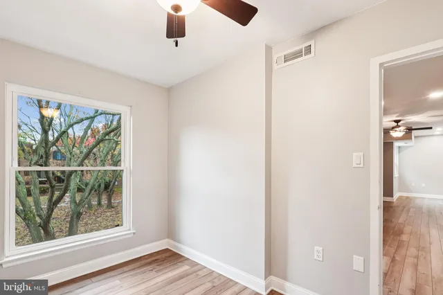 $305,000 | 10 Silverwood Circle, Unit 10, Annapolis, MD 21403