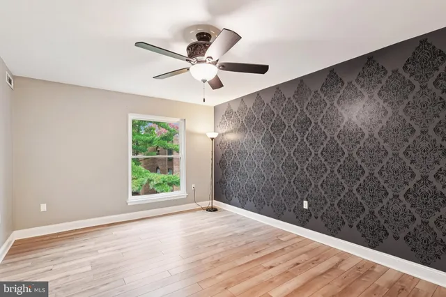 $305,000 | 10 Silverwood Circle, Unit 10, Annapolis, MD 21403