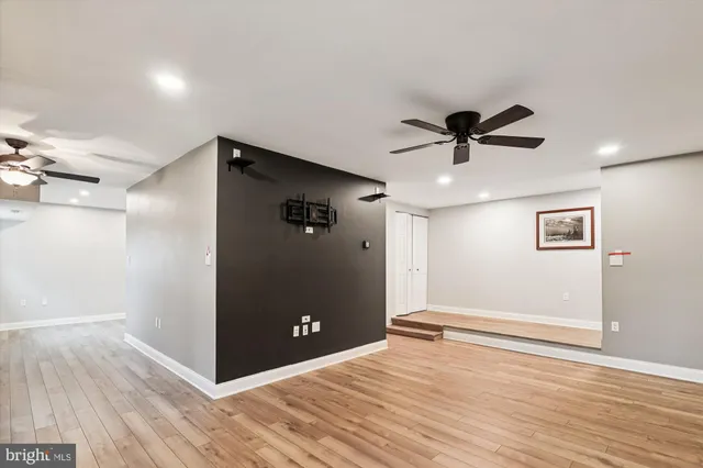 $305,000 | 10 Silverwood Circle, Unit 10, Annapolis, MD 21403