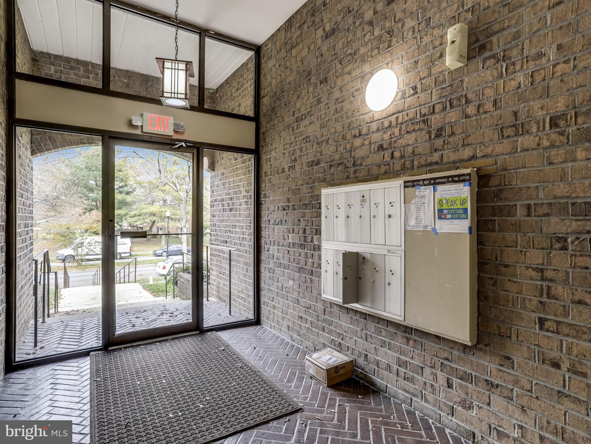 10 Silverwood Circle, Unit 10 Annapolis, MD 21403 - Photo 45 of 58 Building Entrance