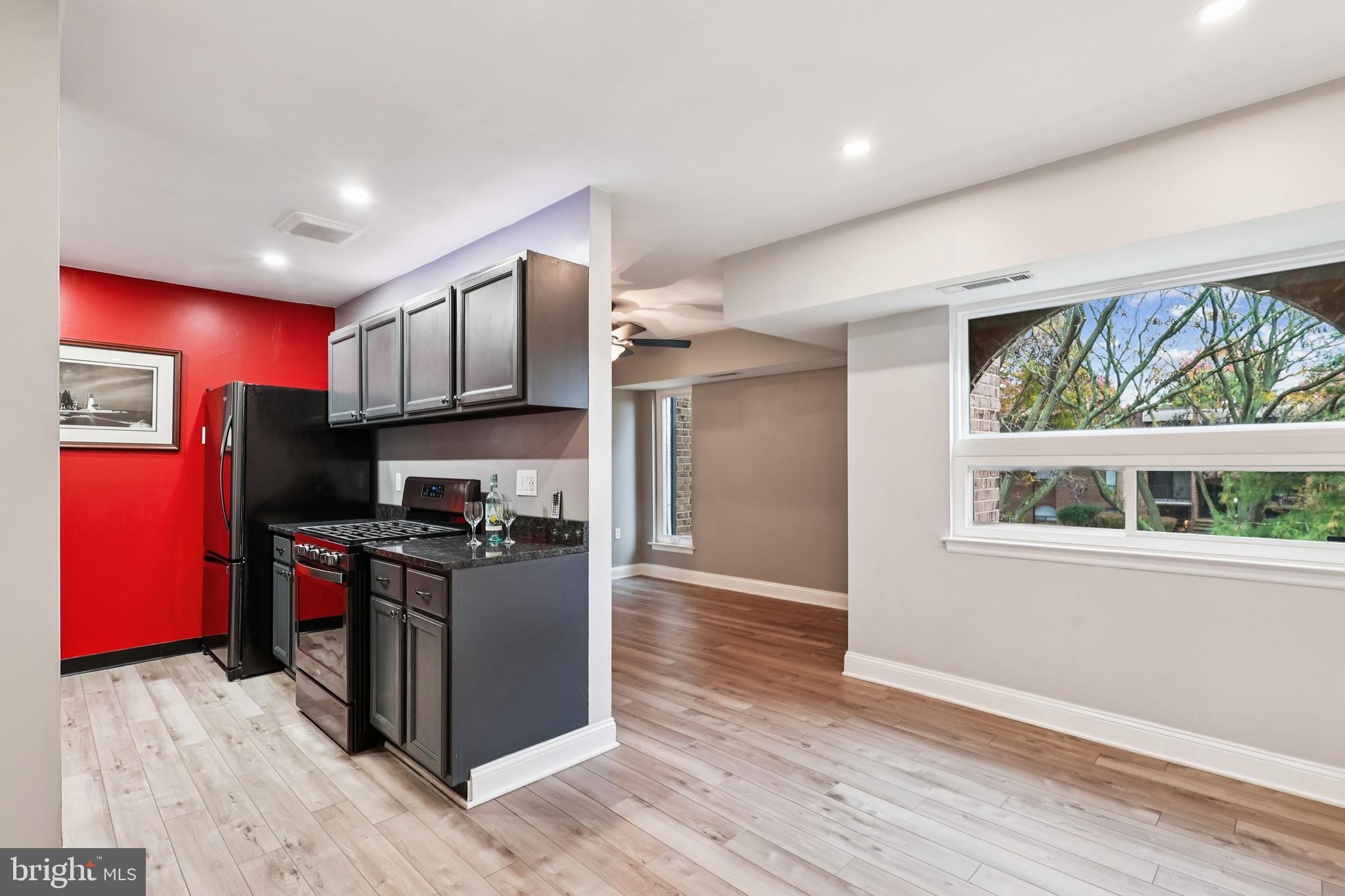 10 Silverwood Circle, Unit 10 Annapolis, MD 21403 - Photo 8 of 58 a kitchen with stainless steel appliances granite countertop a stove and a refrigerator