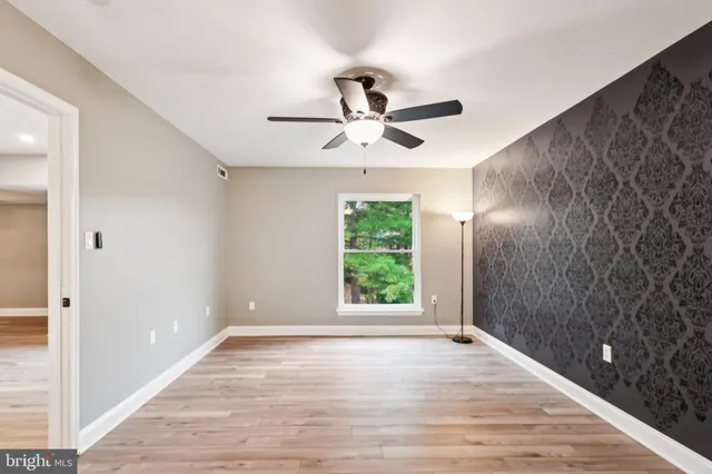 $305,000 | 10 Silverwood Circle, Unit 10, Annapolis, MD 21403