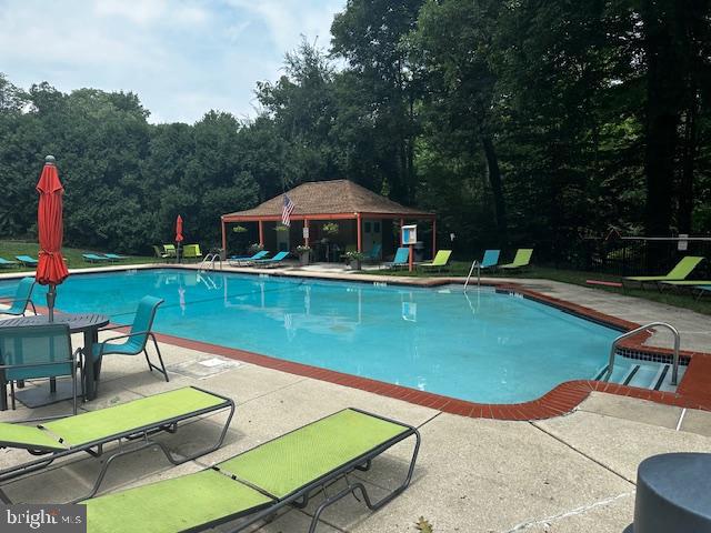 800 Avondale Road, Unit 6N Wallingford, PA 19086 - Photo 16 of 20 Pool