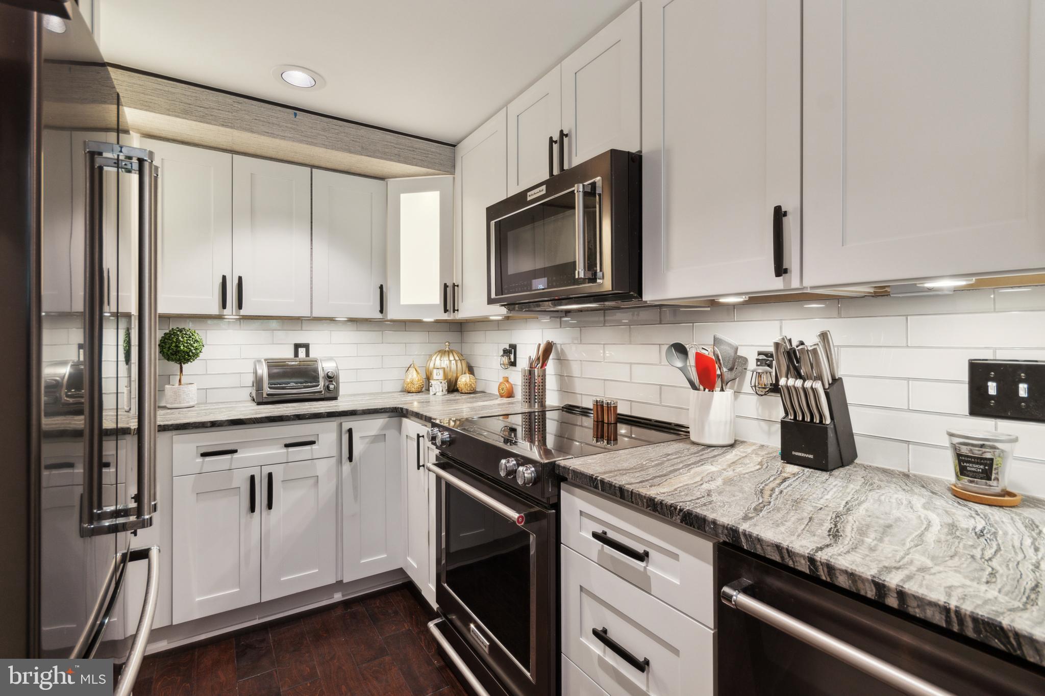 800 Avondale Road, Unit 6N Wallingford, PA 19086 - Photo 8 of 20 Kitchen