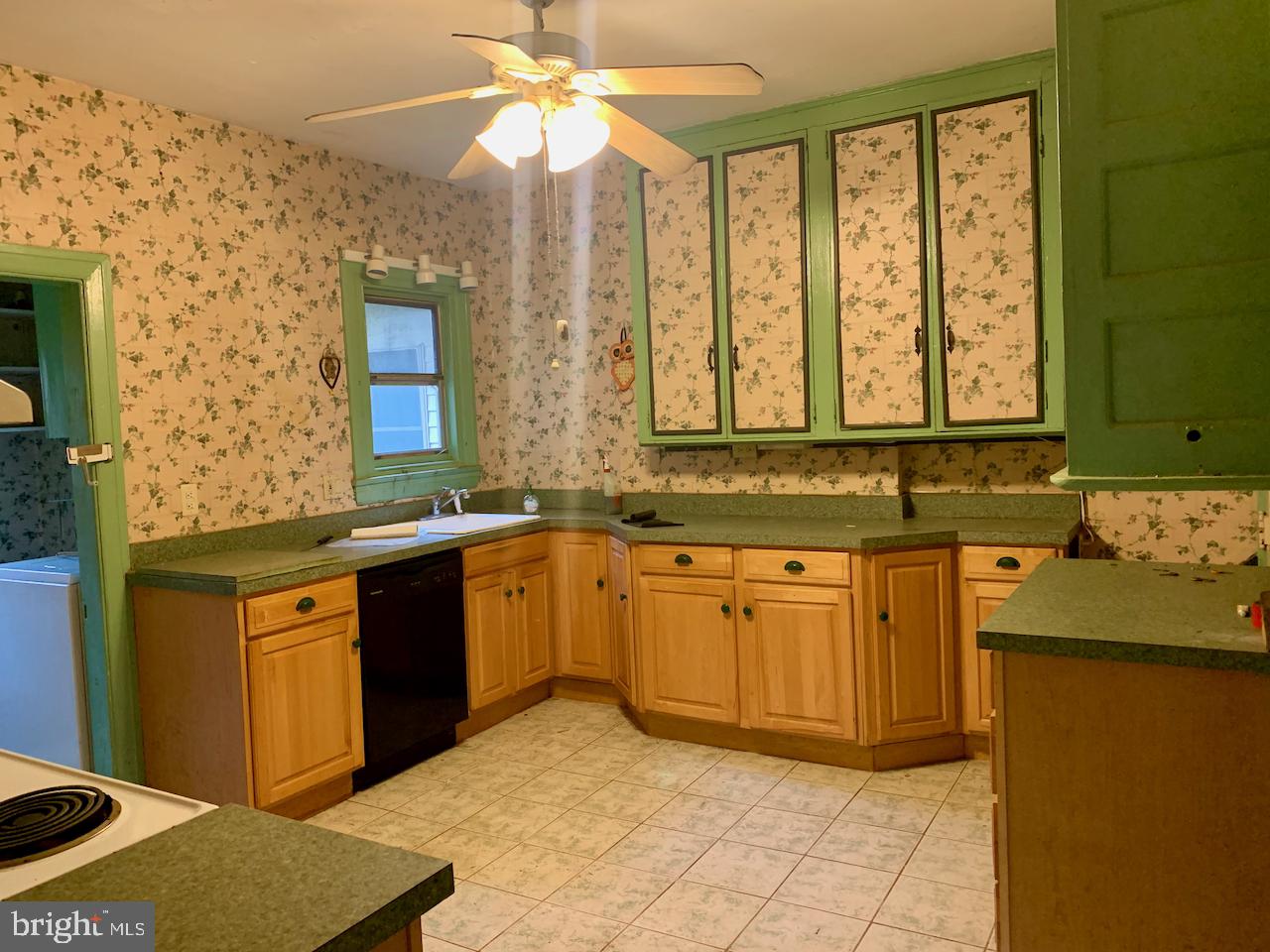 115 Walnut Avenue Wayne, PA 19087 - Photo 11 of 24 Kitchen