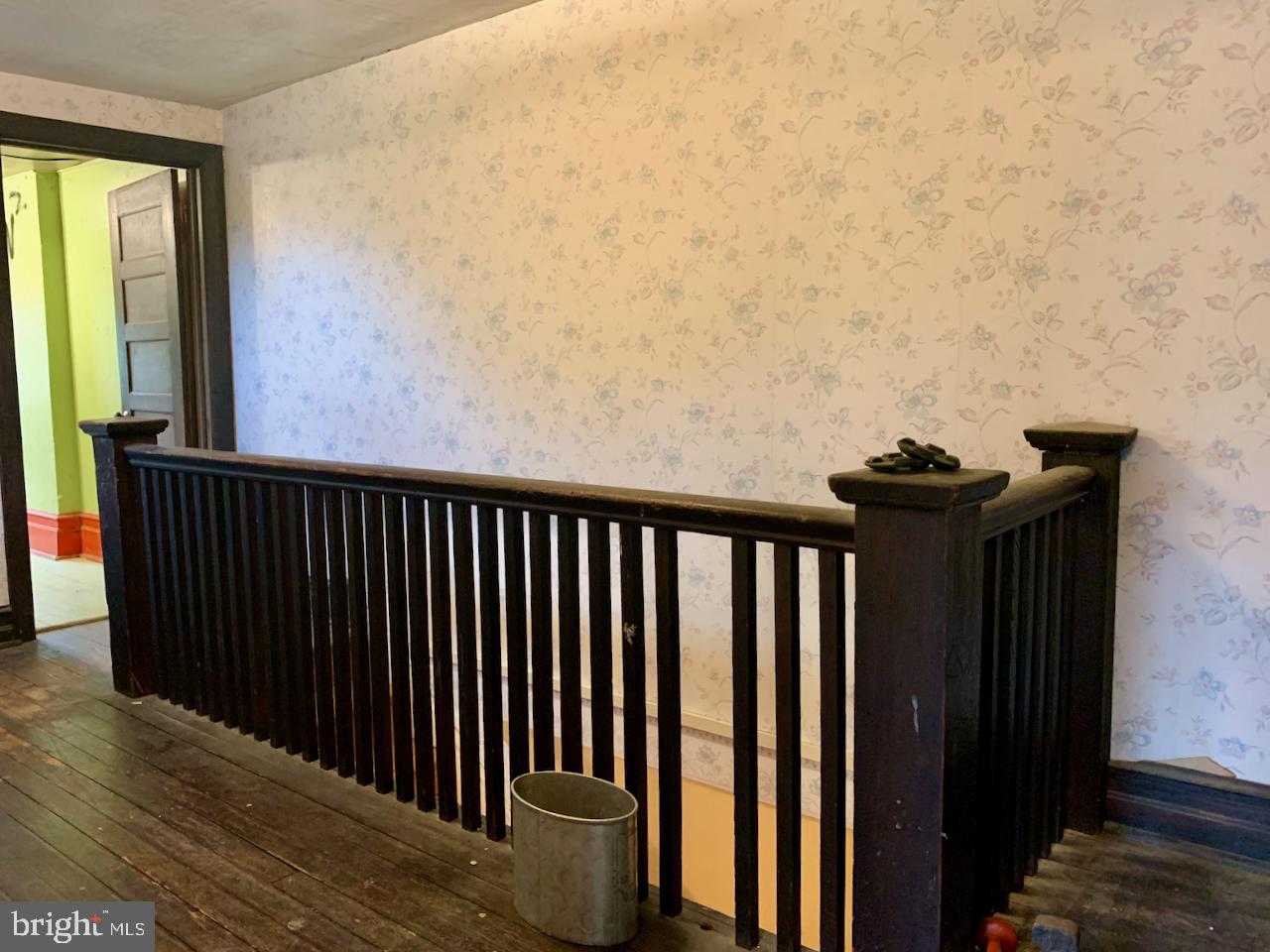 115 Walnut Avenue Wayne, PA 19087 - Photo 21 of 24 3rd Floor Landing