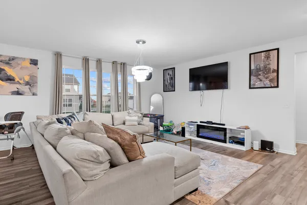 $499,000 | 668 Braemore Lane, Yorkville, IL 60560