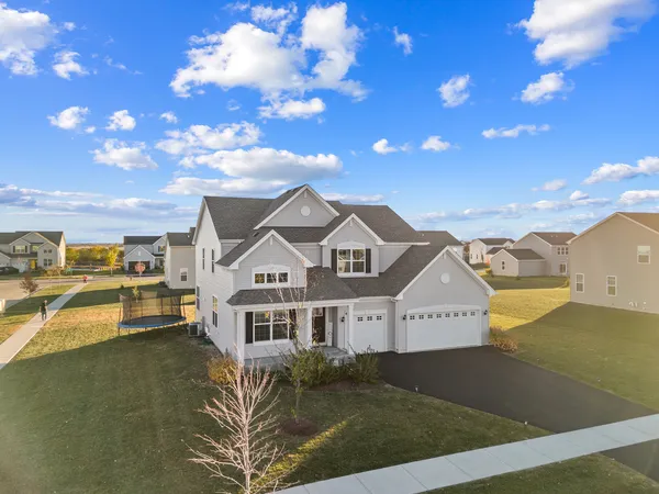 $499,000 | 668 Braemore Lane, Yorkville, IL 60560