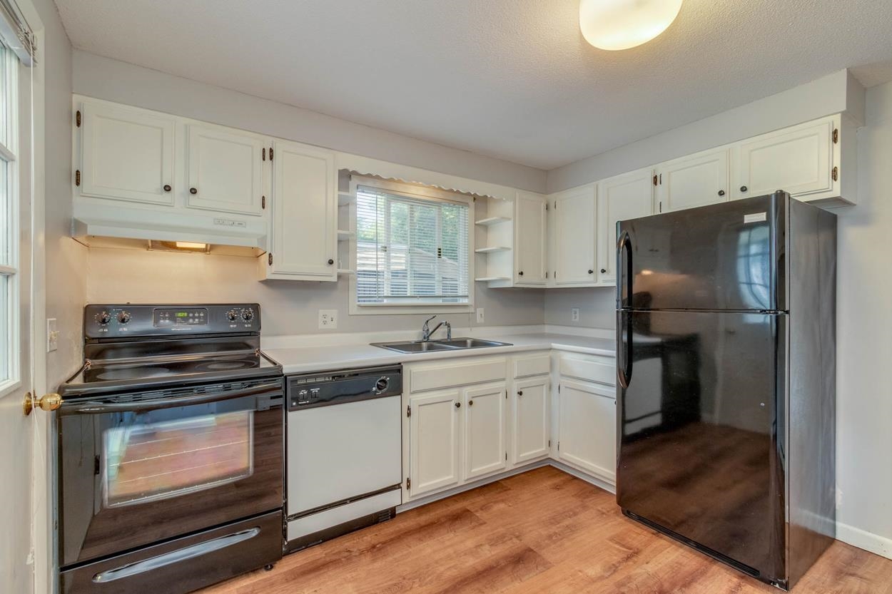 15 Piscataqua Road Concord, NH 03301 - Photo 8 of 33 Gallery Image 8