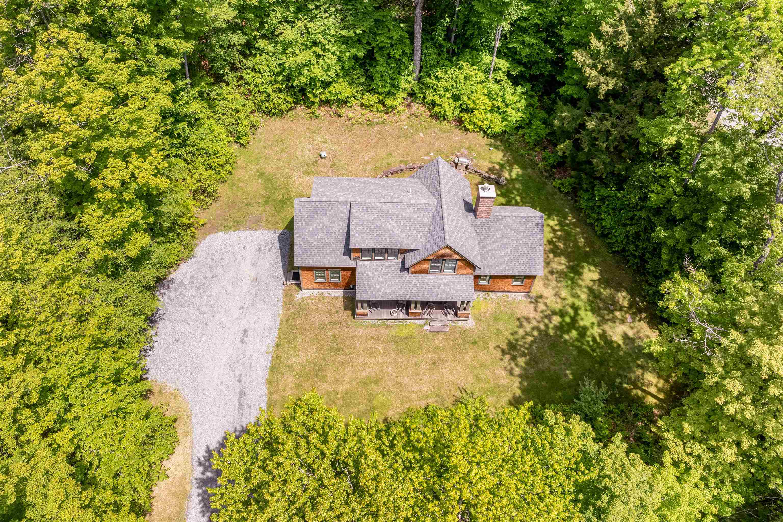63 Royal Tyler Road Hartford, VT 05059 - Photo 3 of 39