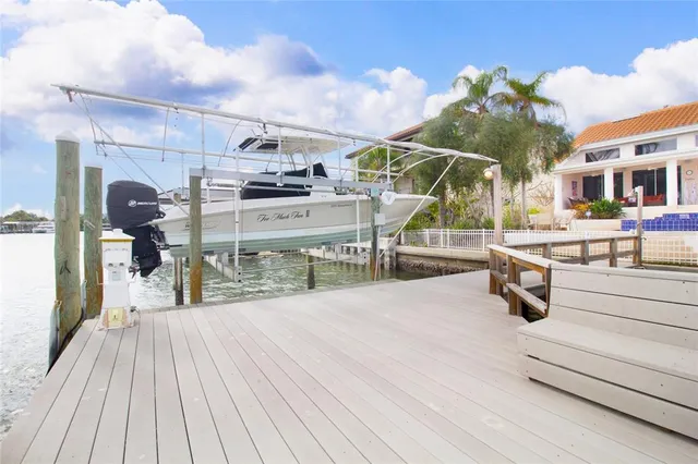 $2,399,000 | 301 Midway Island, Clearwater Beach, FL 33767