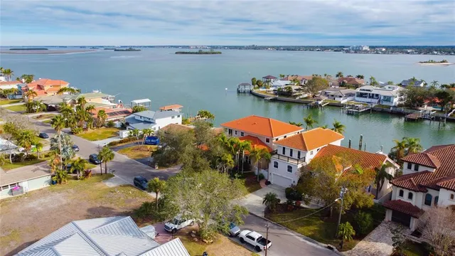 $2,399,000 | 301 Midway Island, Clearwater Beach, FL 33767