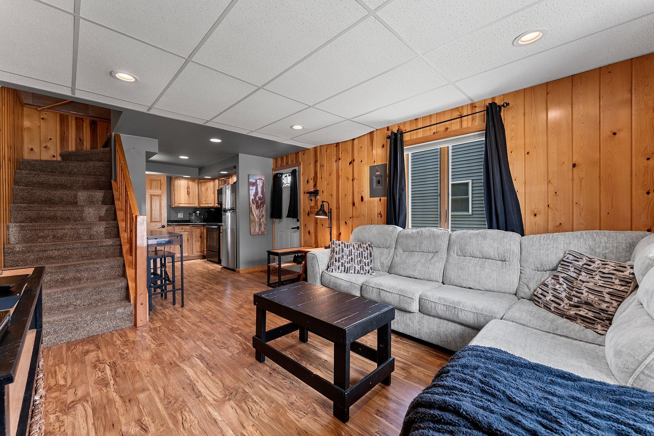 037-23099thPlace-TwoRivers-WI-54241-SMAL