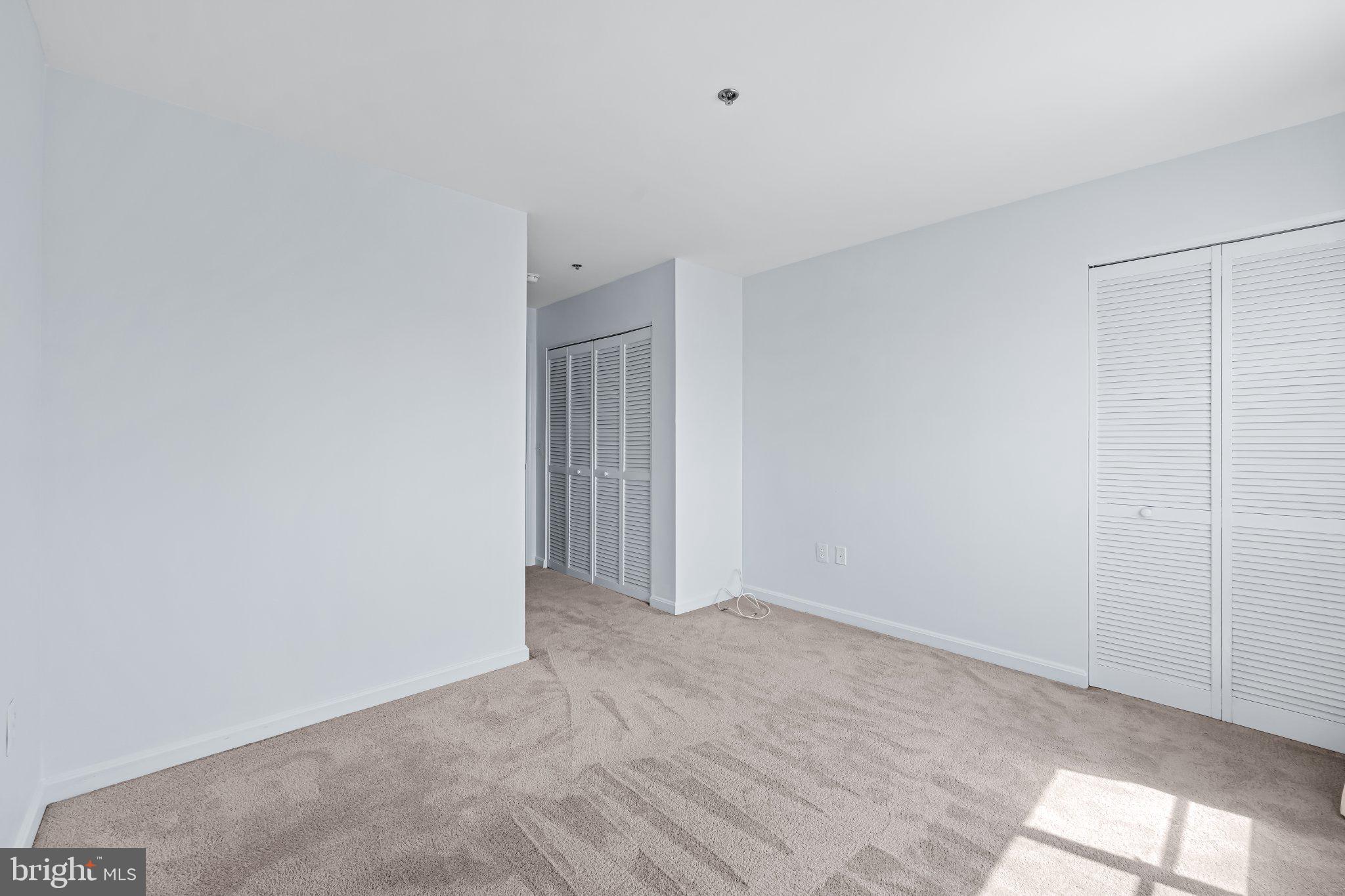 2702 Lighthouse Point East, Unit 738 Baltimore, MD 21224 - Photo 22 of 33 Bright and airy blank canvas awaits.