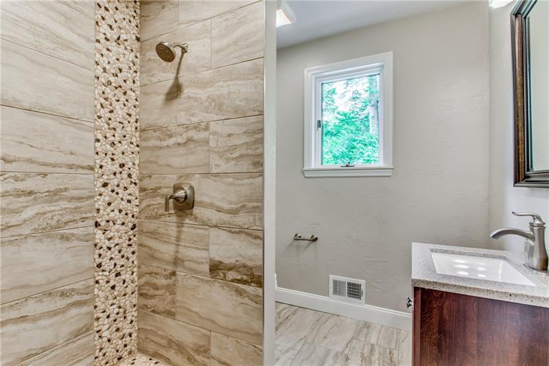 1661 Little Meadow Road Pittsburgh, PA 15241 - Photo 9 of 25 Gallery Image 9