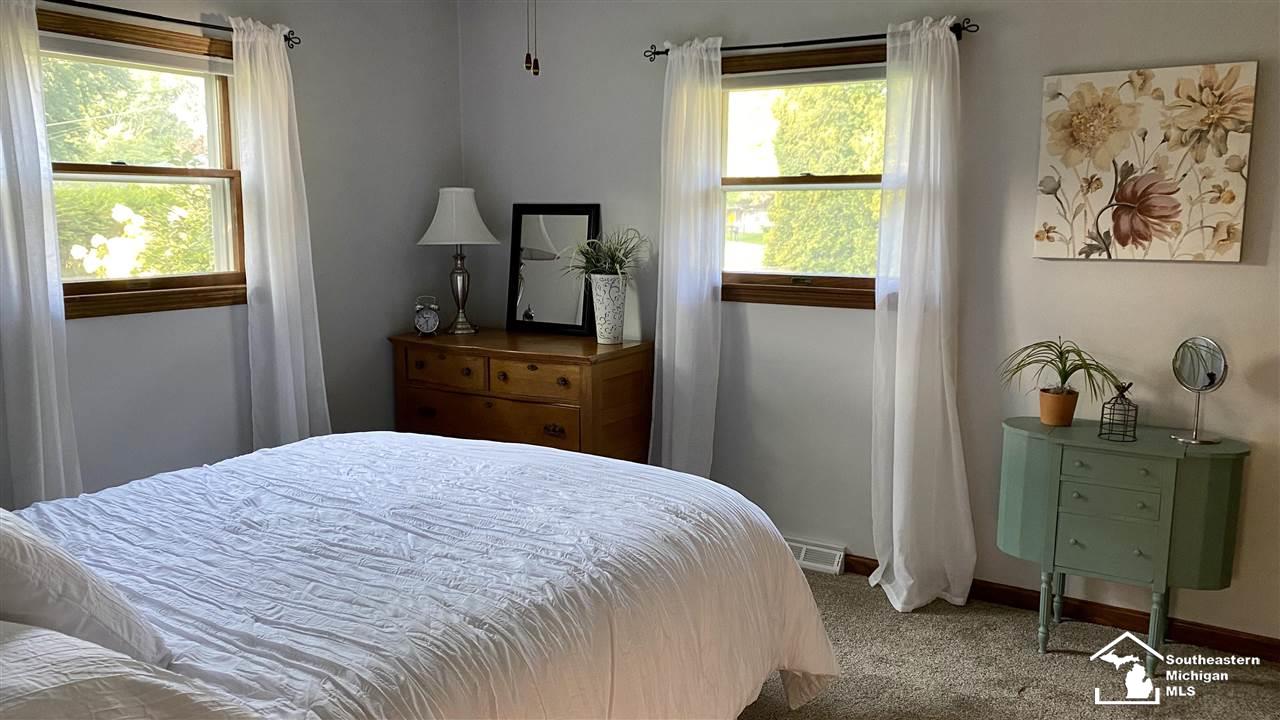 7520 Jackman Road Temperance, MI 48182 - Photo 15 of 37