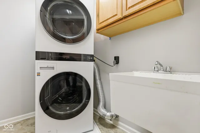 $525,000 | 9735 Logan Lane, Fishers, IN 46037