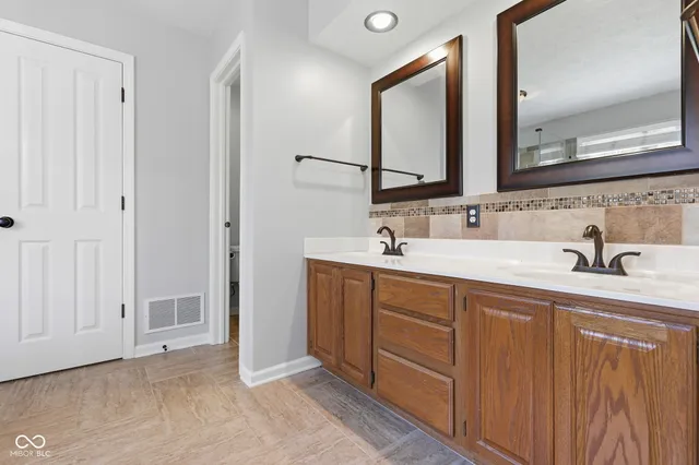 $525,000 | 9735 Logan Lane, Fishers, IN 46037