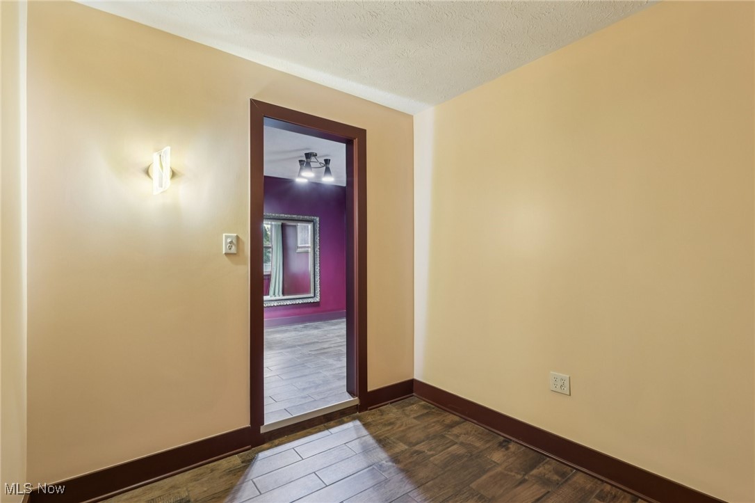 6996 Oakwood Road Parma Heights, OH 44130 - Photo 25 of 32 Bedroom