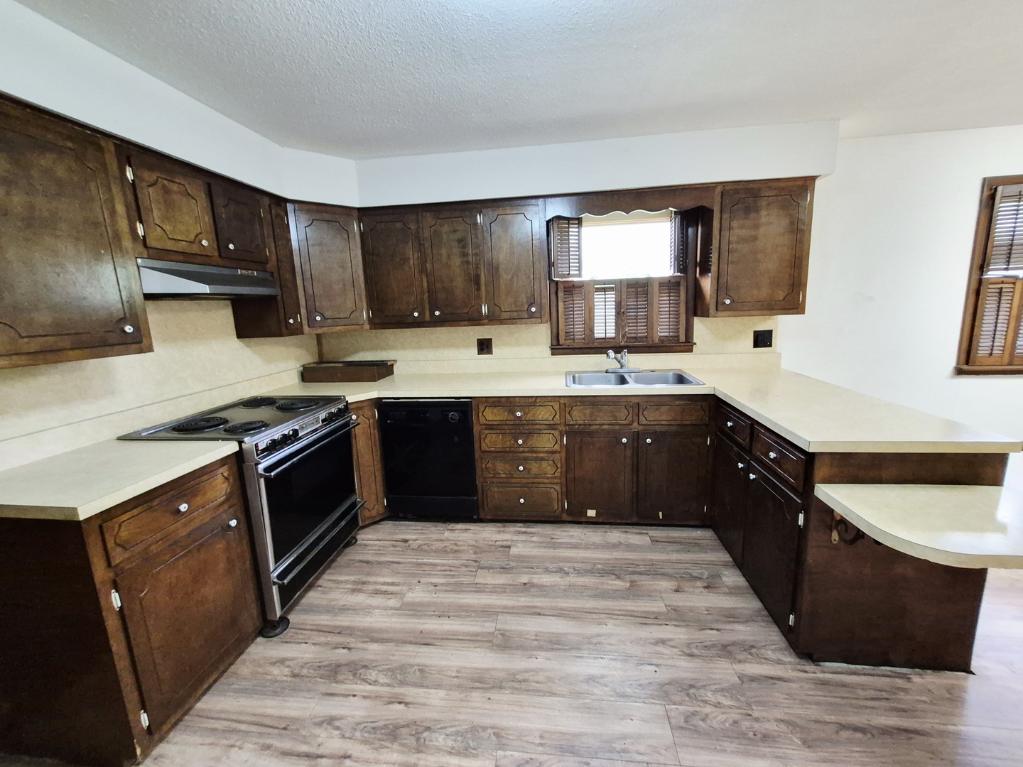 817 South 3rd Street Herrin, IL 62948 - Photo 9 of 15