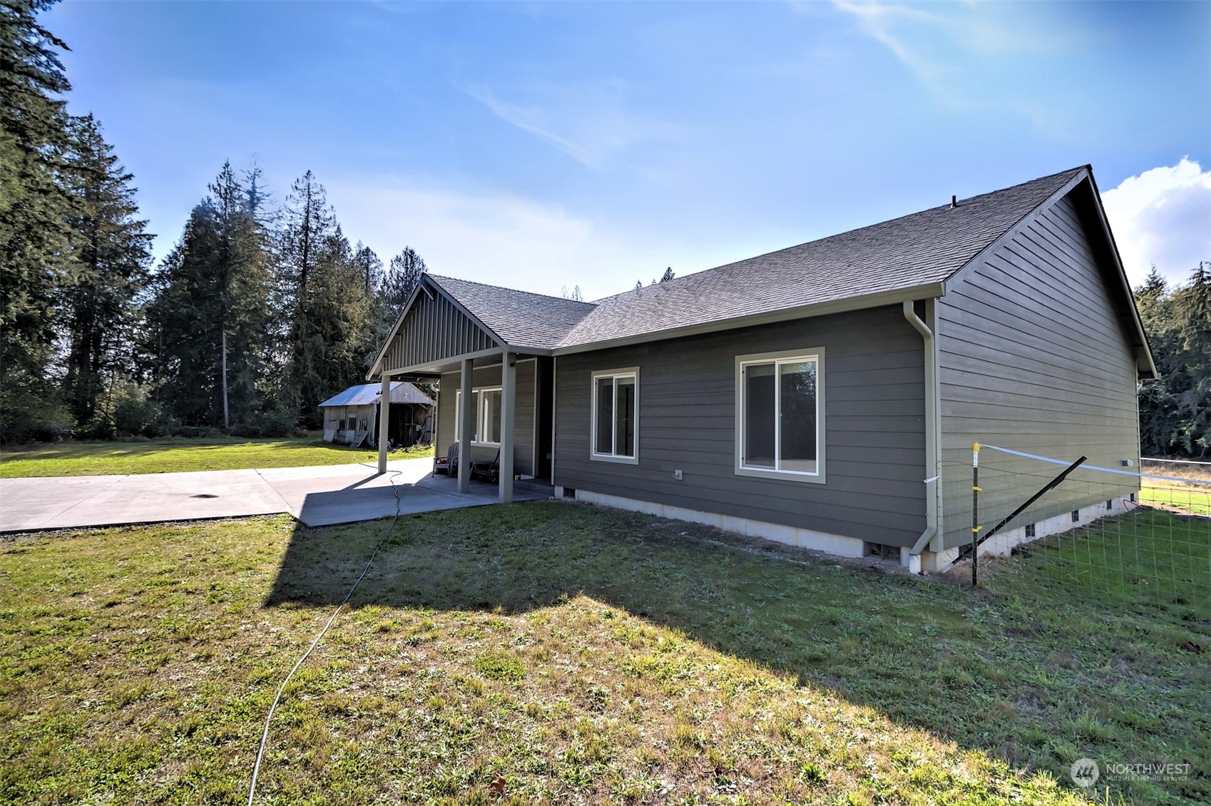 690 Stadium Beach Road West Grapeview, WA 98546 - Photo 5 of 37 Gallery Image 5