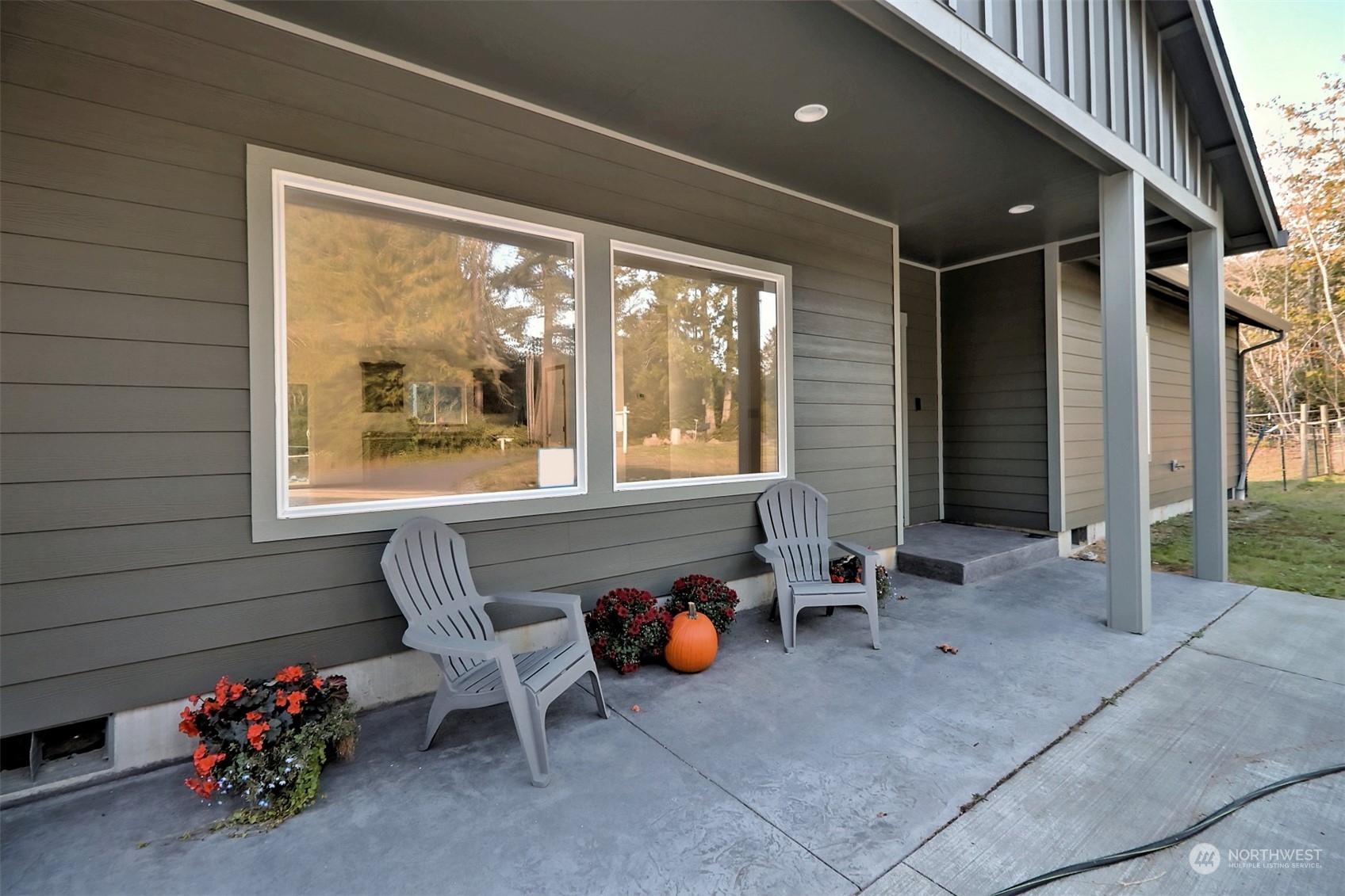 690 Stadium Beach Road West Grapeview, WA 98546 - Photo 6 of 37 Gallery Image 6