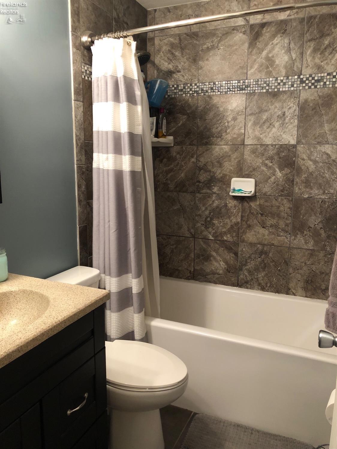 415 Boston Road Sandusky, OH 44870 - Photo 15 of 20 Gallery Image 15
