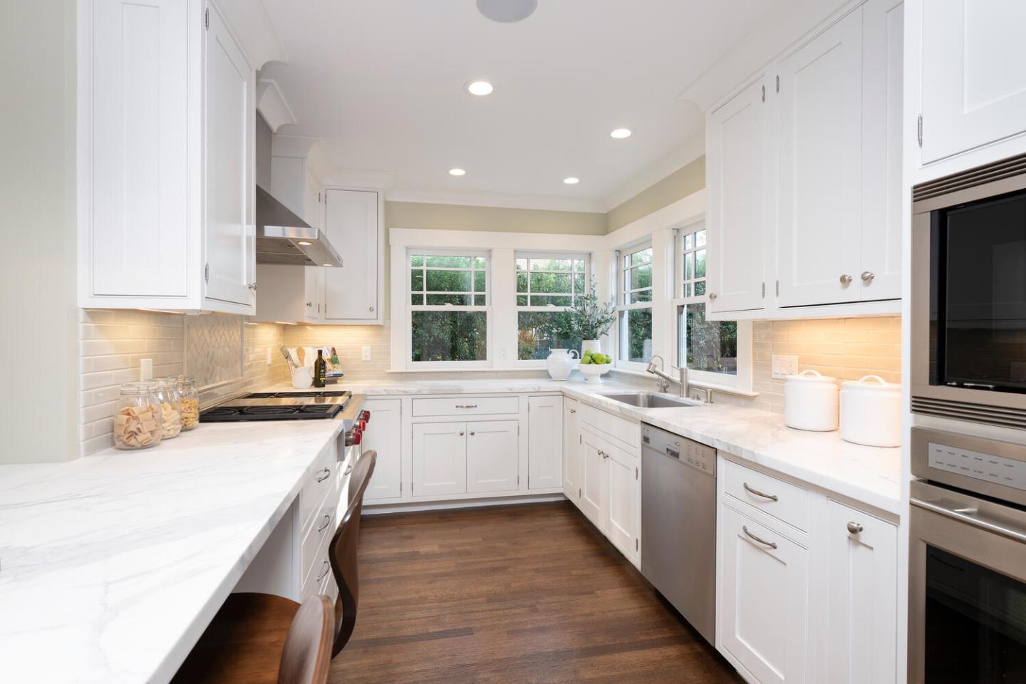 812 Newhall Road Burlingame, CA 94010 - Photo 15 of 32