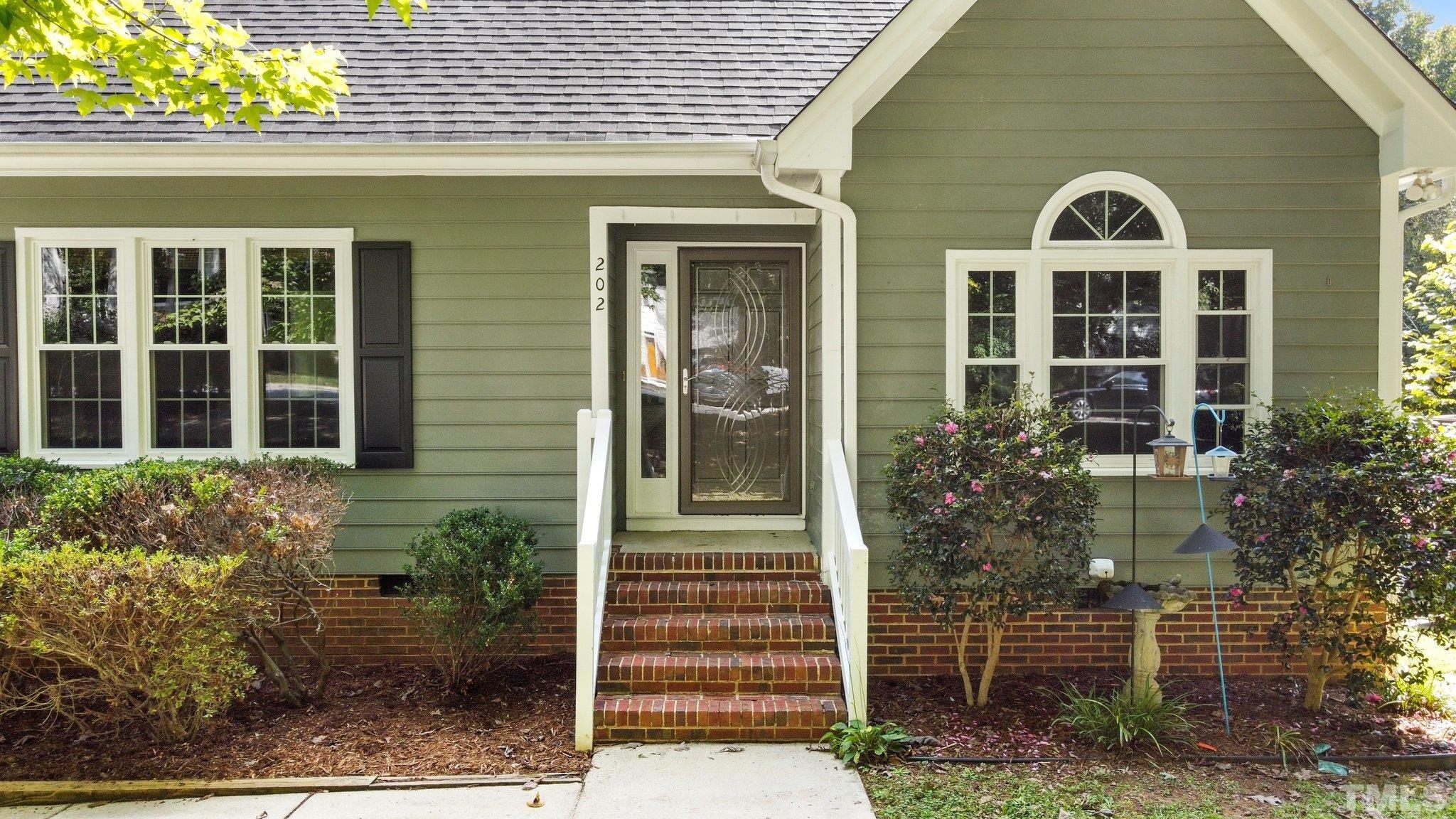 202 Nicholson Road Garner, NC 27529 - Photo 2 of 30 Gallery Image 2