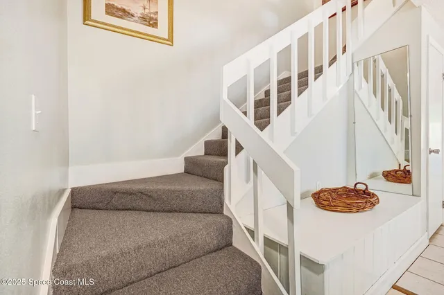 a view of a backyard of the house