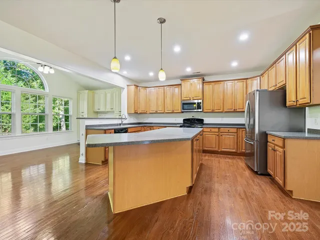 $639,000 | 524 Becker Avenue, Fort Mill, SC 29715