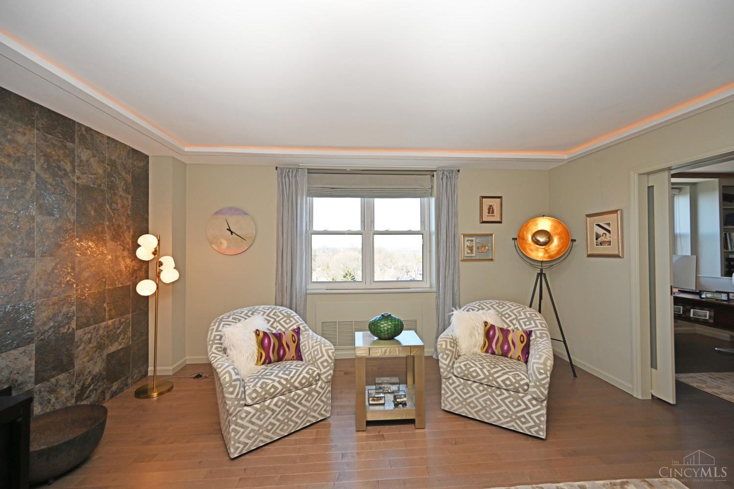 2444 Madison Road, Unit 1106 Cincinnati, OH 45208 - Photo 34 of 75 Relax....Ahhhhhhh