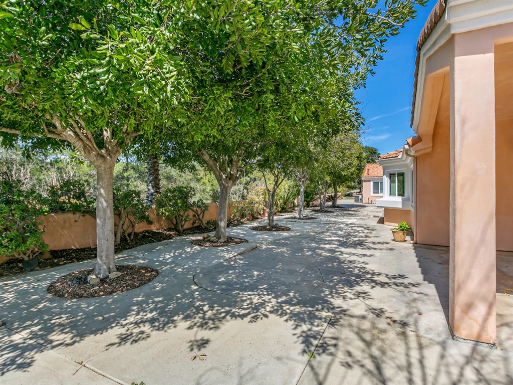 30254 Anthony Road Valley Center, CA 92082 - Photo 18 of 25